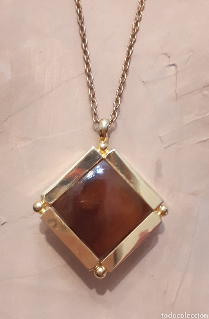 Gioielleria: Collar largo colgante cuadrado