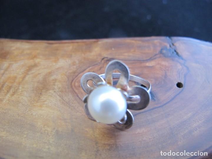 Joyeria: Fino anillo en plata de ley con perla o s&iacute;mil - Foto 1