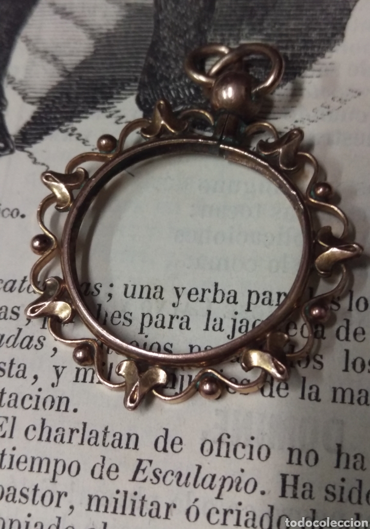 Joaillerie: Antiguo colgante portafotos SIN CRISTAL