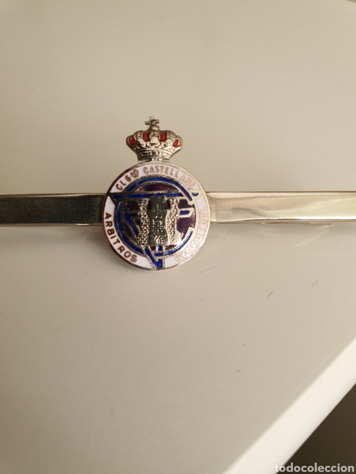 Joaillerie: Pisacorbata castellano &aacute;rbitros de futbol.