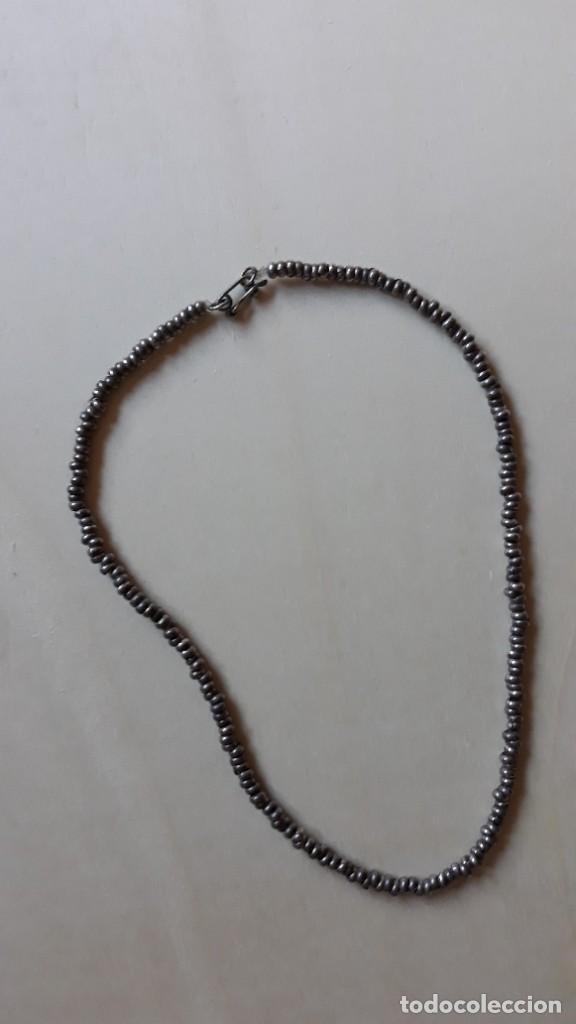 Joaillerie: Collar de plata con contraste 950