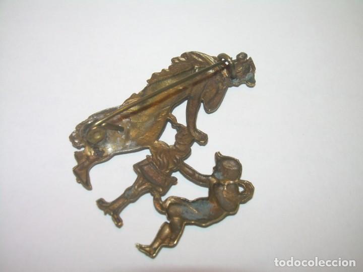 Joyeria: BROCHE DE LATON DORADO ESTILO MODERNISTA. - Foto 2