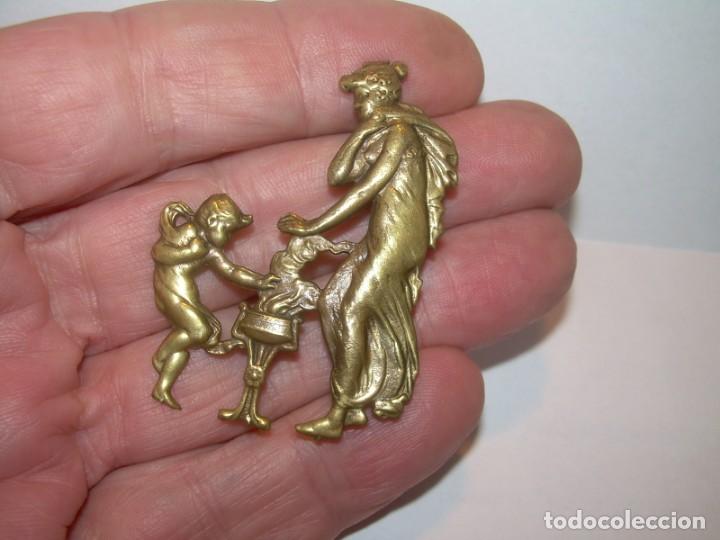 Joyeria: BROCHE DE LATON DORADO ESTILO MODERNISTA. - Foto 3