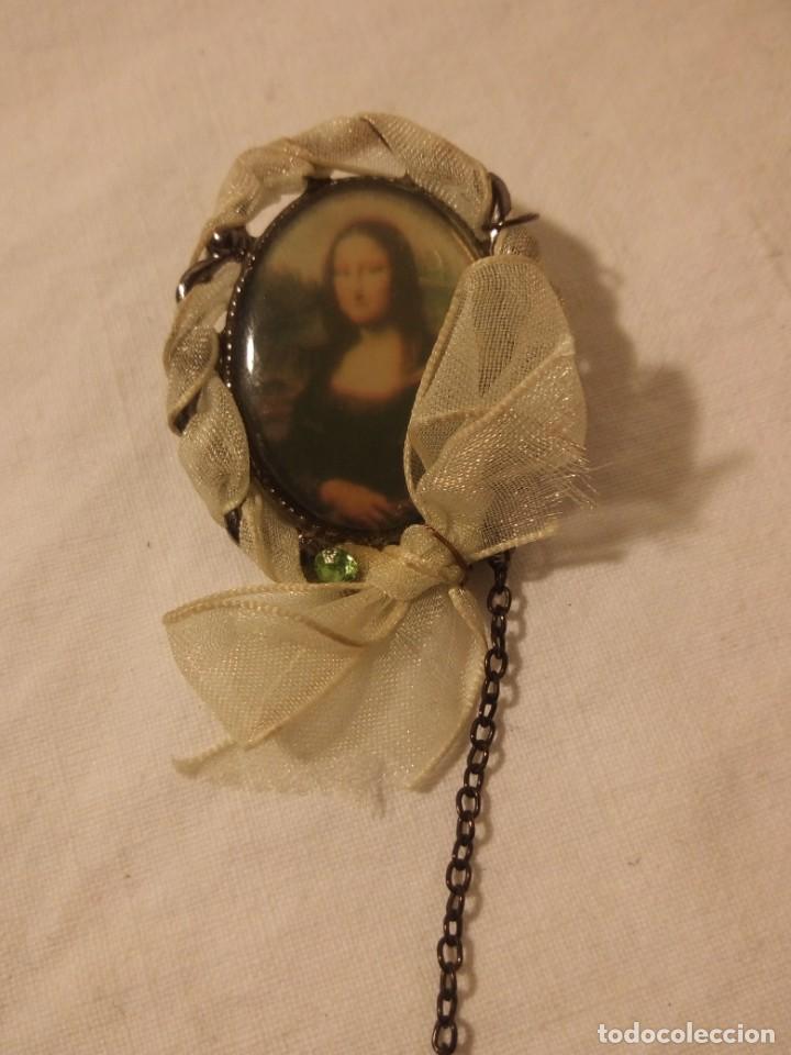 Joyeria: Antiguo broche camafeo con mona lisa. - Foto 1