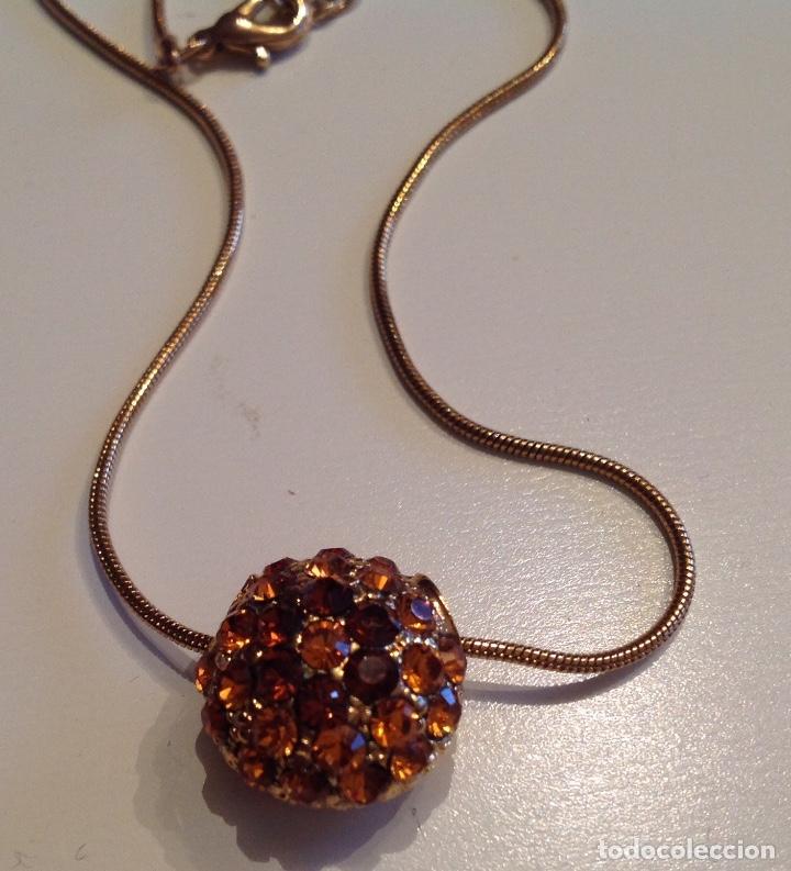 Joyeria: GARGANTILLA CHAPADA EN ORO. ROSET&Oacute;N DE SWAROVSKI. - Foto 2