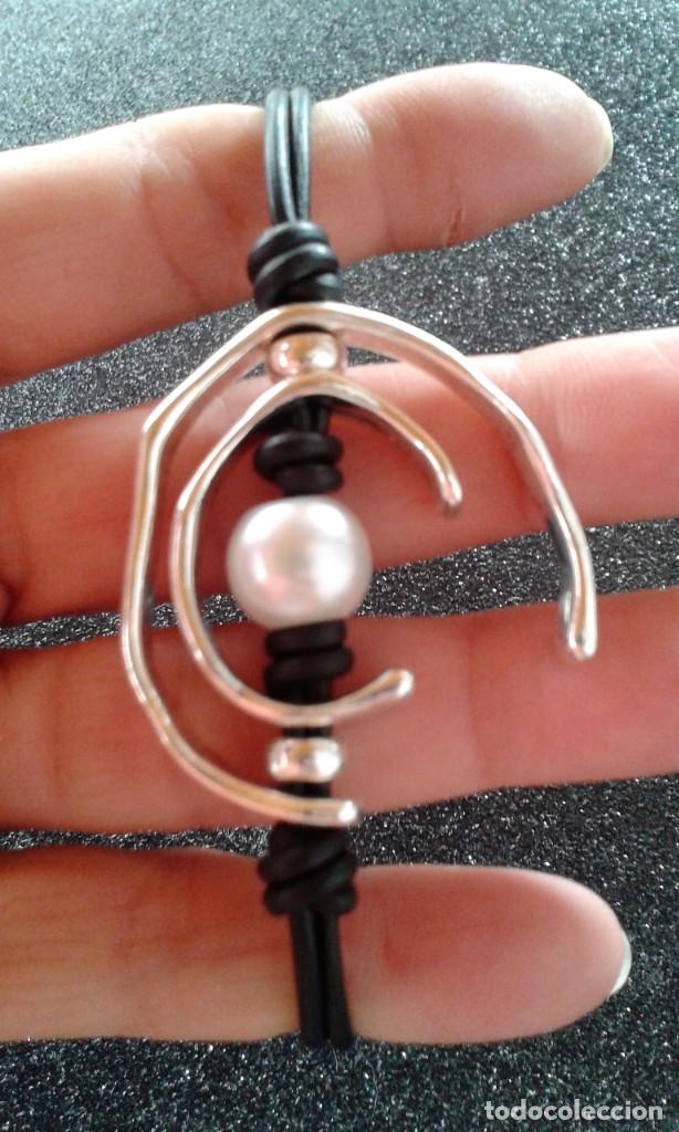 Joyeria: PULSERA PLATEADA CON PERLA S&Iacute;MIL A FAMOSA MARCA UNO DE... - Foto 2