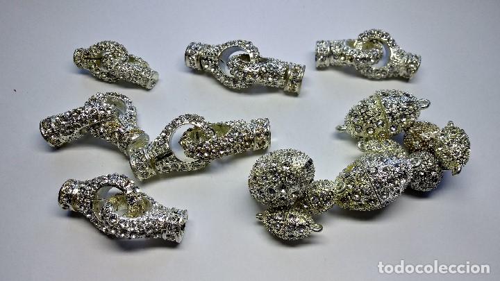 Joaillerie: LIQUIDACI&Oacute;N CIERRES DE METAL.