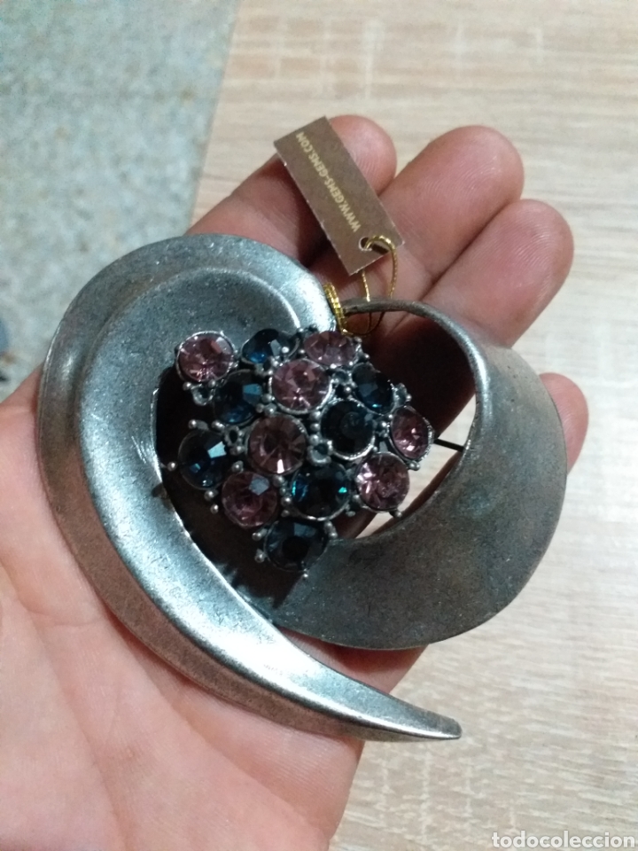 Joalharia: BROCHE ETIQUETA GEMS-GEMS