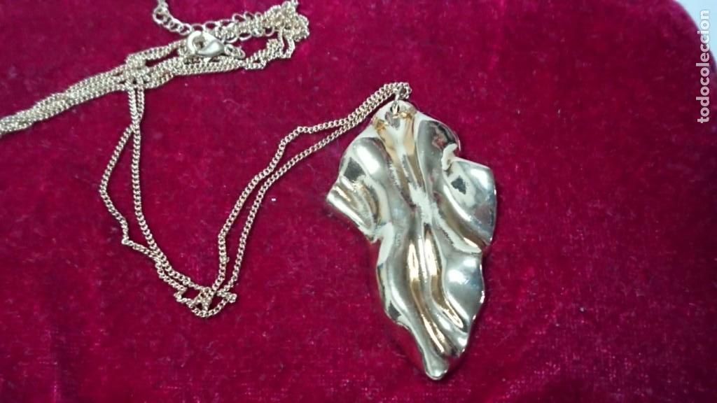 Schmuck: COLLAR COLGANTE DORADO DE BISUTERIA