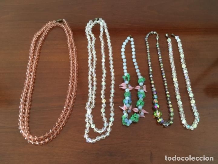 Joyeria: LOTE DE CINCO COLLARES DE FANTAS&Iacute;A - Foto 1