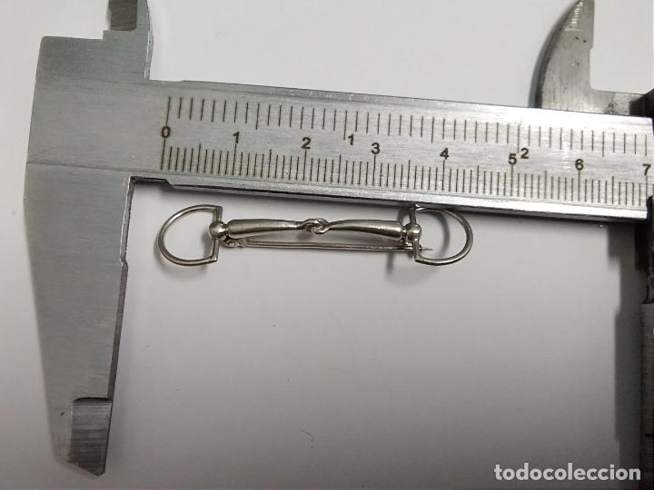 Joyeria: Bonito broche en plata. A&ntilde;os 70 - Foto 3