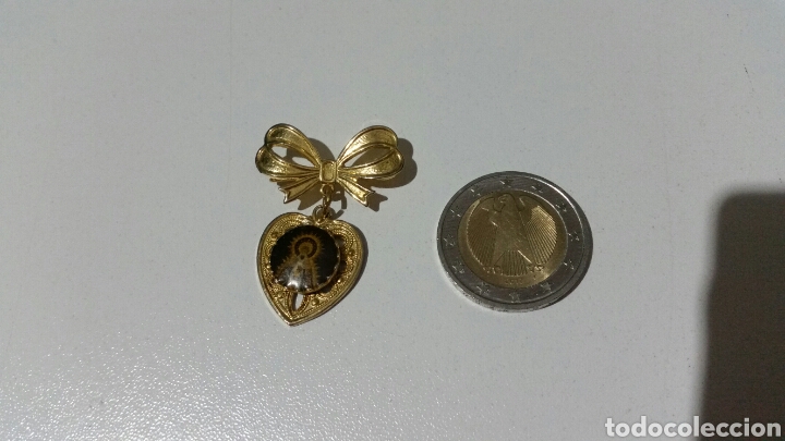 Joyeria: Broche dorado virgen de regla - Foto 1