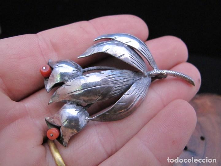Joyeria: Antiguo broche de plata y coral - Foto 2