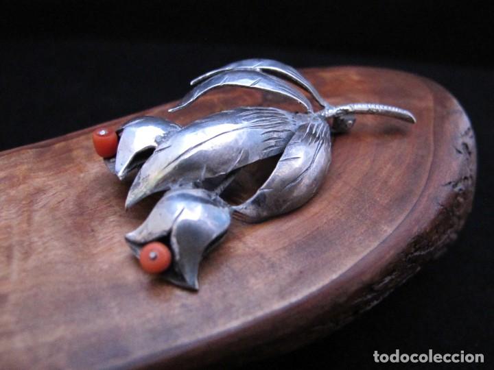 Joyeria: Antiguo broche de plata y coral - Foto 3