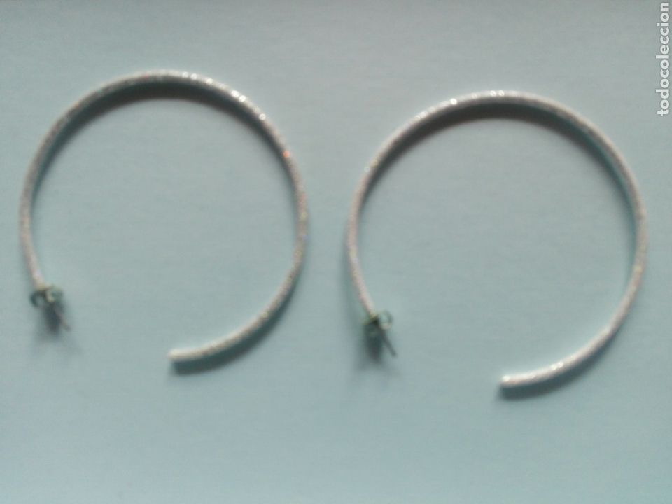 Joalharia: Pendientes de aros grandes plateados con brillo - A&ntilde;os 90