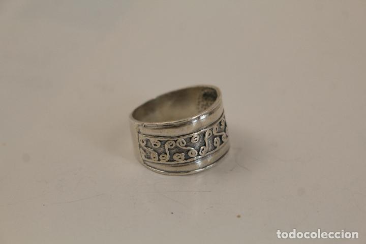 Joyeria: anillo en plata de ley - Foto 2