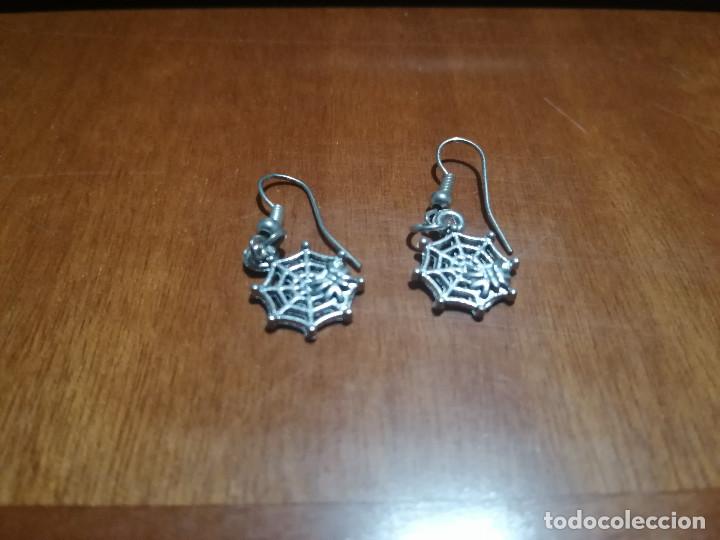 Gioielleria: TELA DE ARA&Ntilde;A. PENDIENTES. COLOR PLATA. DE METAL. BUEN ESTADO. SIN USO