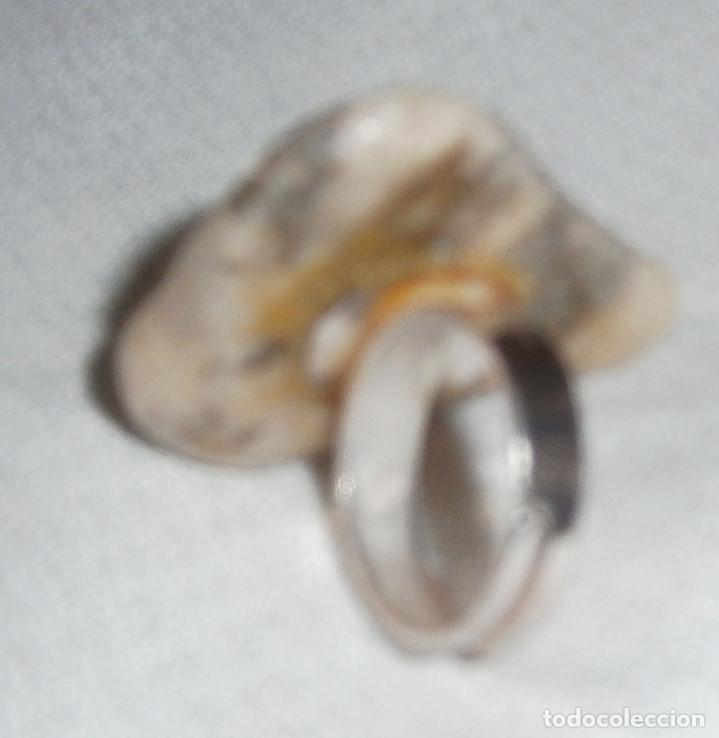 Joyeria: anillo de metal con piedra natural - Foto 2