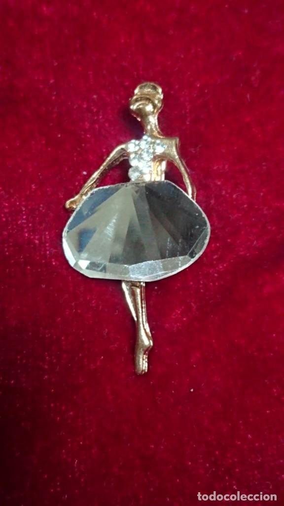 Joyeria: ORIGINAL BROCHE CON FORMA DE BAILARINA DE BISUTERIA