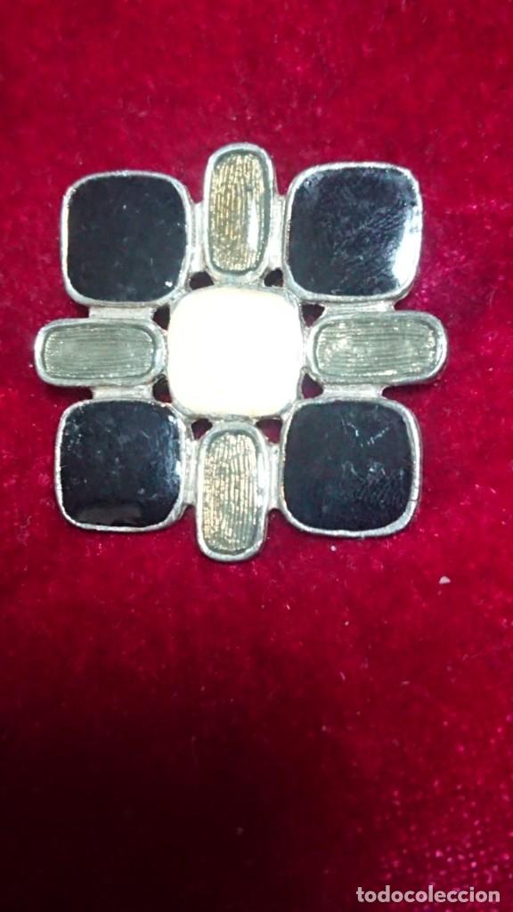 Joyeria: ORIGINAL BROCHE DE BISUTERIA