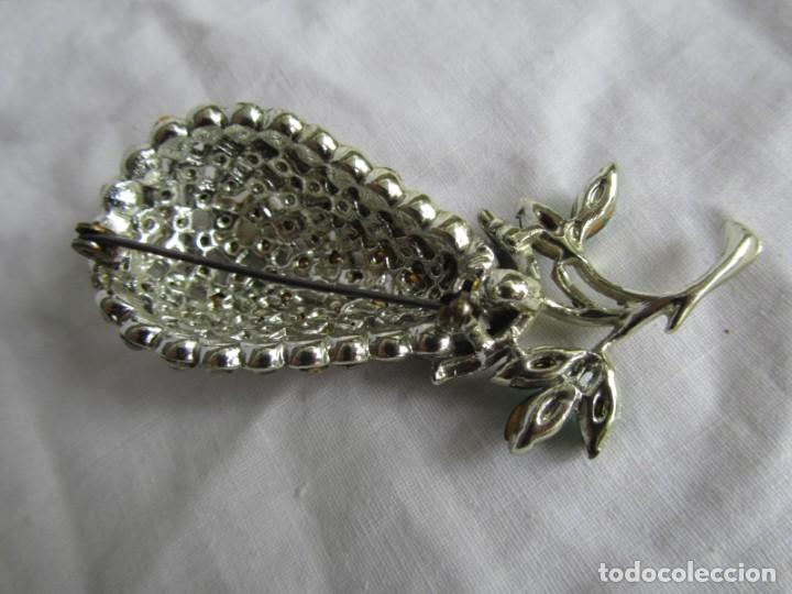 Joyeria: Broche met&aacute;lico con pedrer&iacute;a en forma de pera - Foto 6