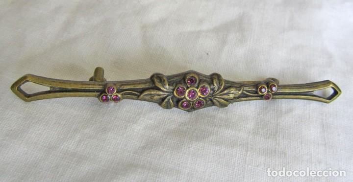 Joyeria: Antiguo broche de bronce y pedrer&iacute;a - Foto 3
