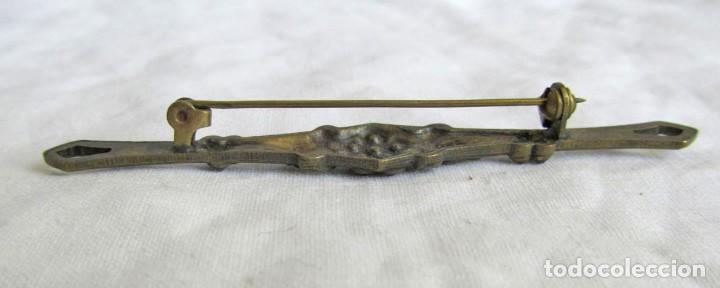 Joyeria: Antiguo broche de bronce y pedrer&iacute;a - Foto 5