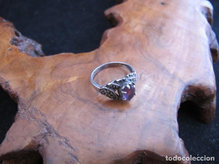 Joyeria: Anillo de plata con piedras - Foto 2