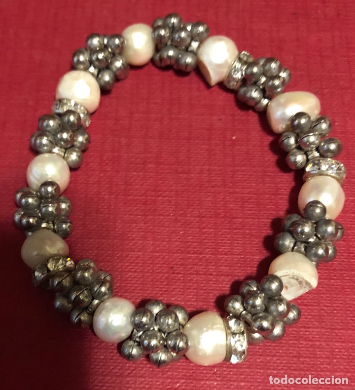 Joyeria: Bonita pulsera el&aacute;stica, con perlas de r&iacute;o, y pedrer&iacute;a - Foto 3