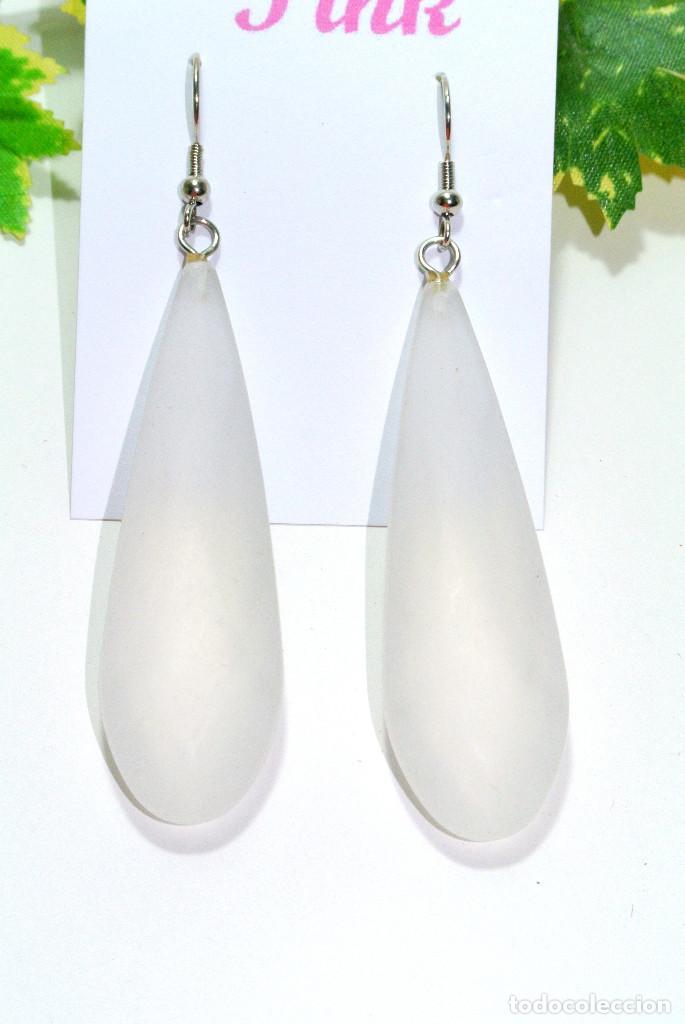 Joyeria: Pendientes largos color blanco, A&ntilde;o 2000, Nuevos - Foto 3