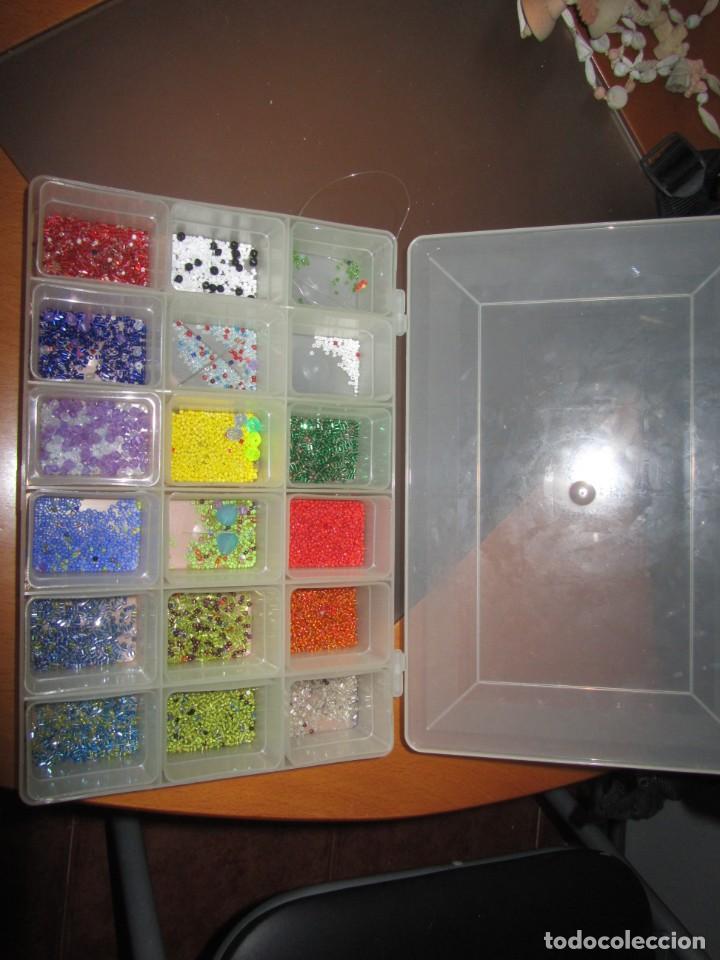 Joyeria: COLECCI&Oacute;N COMPLETA DE ABALORIOS, CON MALETINES, HERRAMIENTAS, CAJAS Y ACCESORIOS, - Foto 2