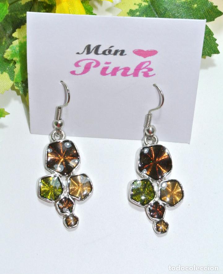 Joyeria: Pendientes color combinado marr&oacute;n y verde, A&ntilde;o 2000, Nuevos - Foto 2