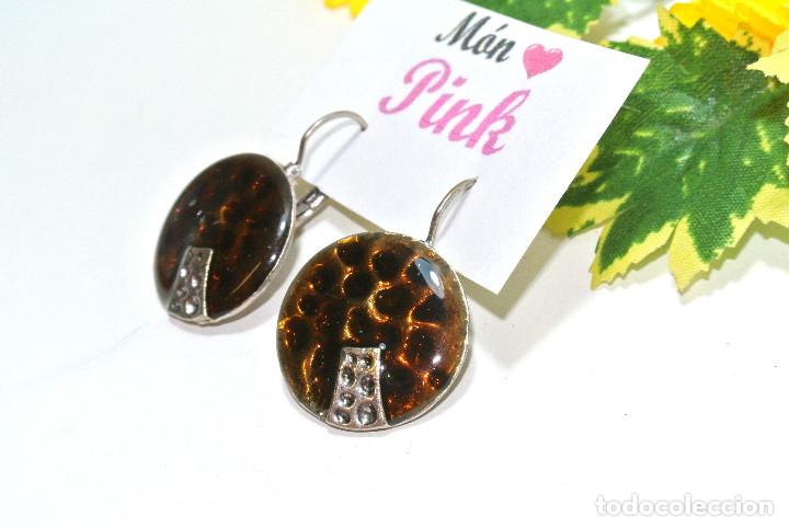 Joyeria: Pendientes color marr&oacute;n y plata, A&ntilde;o 2000, Nuevos - Foto 2