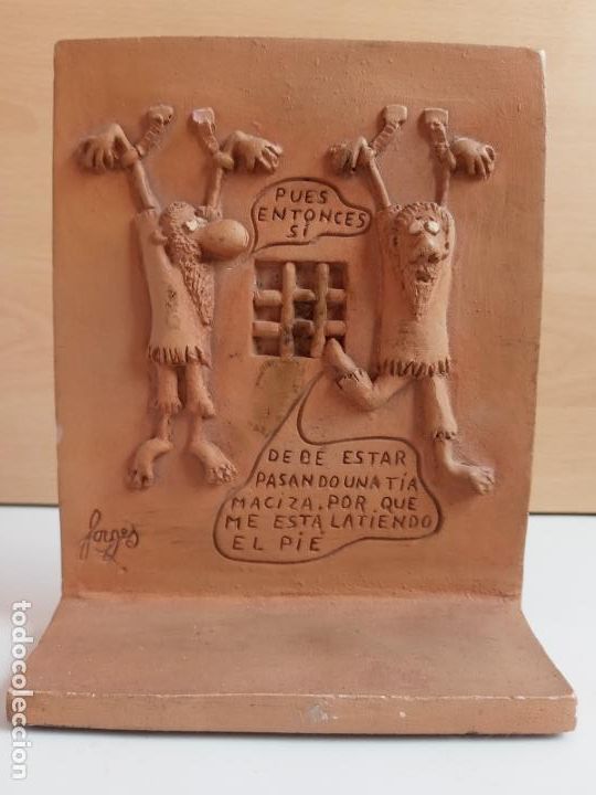 Joaillerie: Vi&ntilde;eta humoristica de Forges en terracota