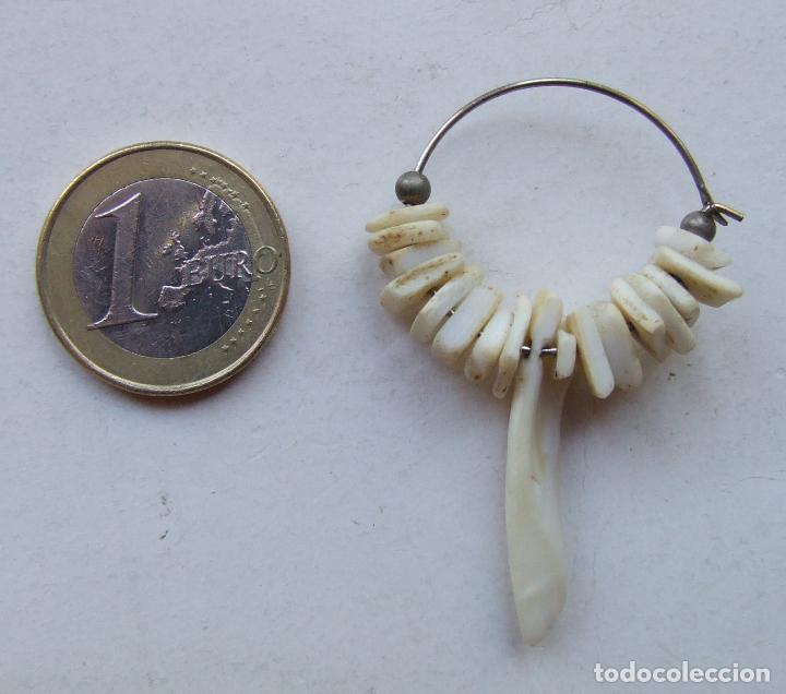 Joalharia: ANTIGUO COLGANTE PENDIENTE CON FRAGMENTOS DE HUESO