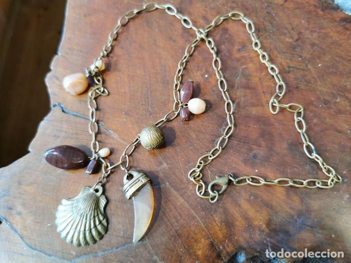 Joyeria: COLLAR DE LATON, CON CONCHA COLMILLO PIEDRAS COLORES - Foto 1