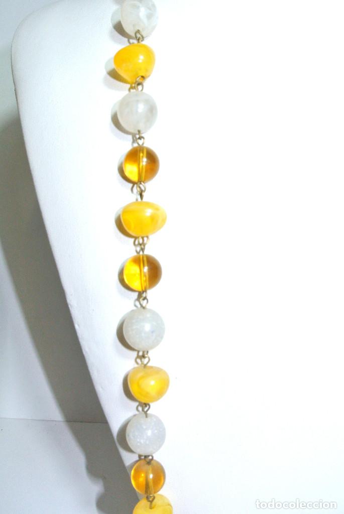 Joyeria: Collar largo color combinado amarillo y blanco, A&ntilde;o 2000, Nuevo - Foto 2