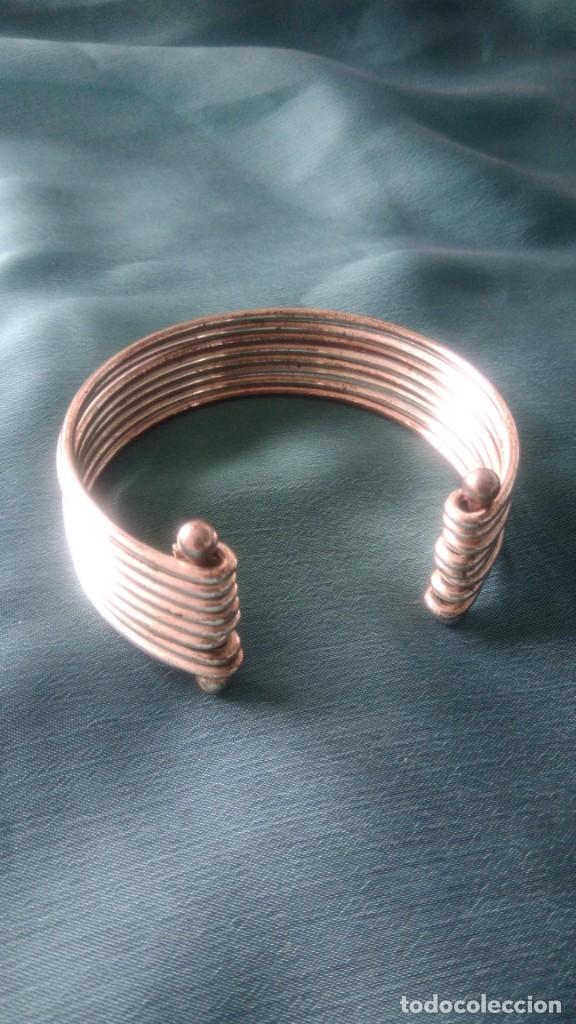 Joyeria: PULSERA PLATEADA RIGIDA - Foto 1