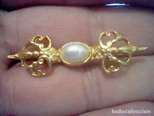 Schmuck: BROCHE RETRO METAL DORADO 4,5 CMS LARGO VINTAGE