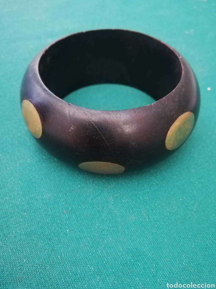 Joyeria: Pulsera o brazalete de madera y laton - Foto 1