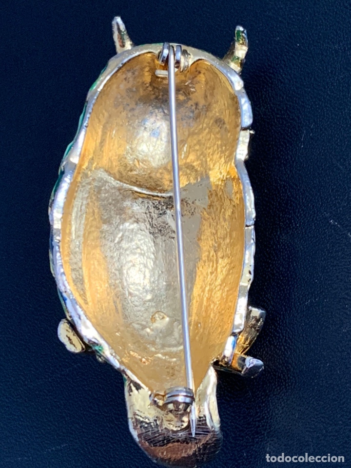 Joyeria: Fant&aacute;stico broche en bronce dorado y esmalte, en forma de b&uacute;ho - Foto 6