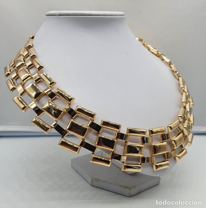 Joyeria: Gargantilla de dise&ntilde;o sofisticado de eslabones rectangulares con ba&ntilde;o de oro . - Foto 5