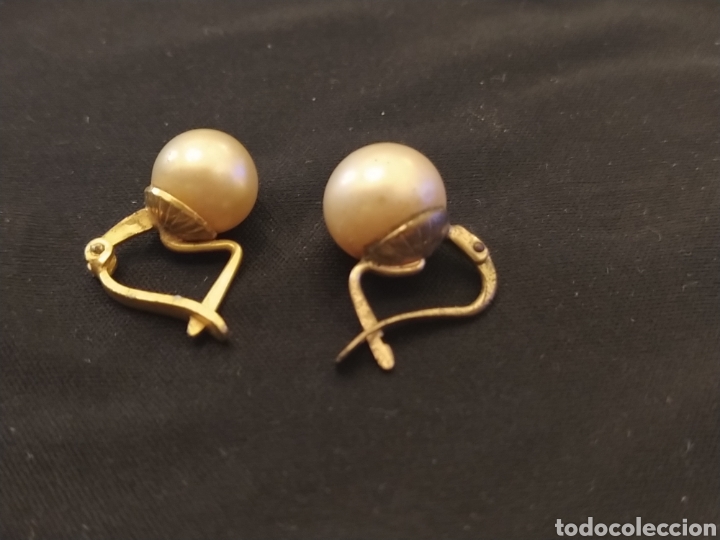 Joyeria: Pendientes ba&ntilde;ado oro y perlas.
