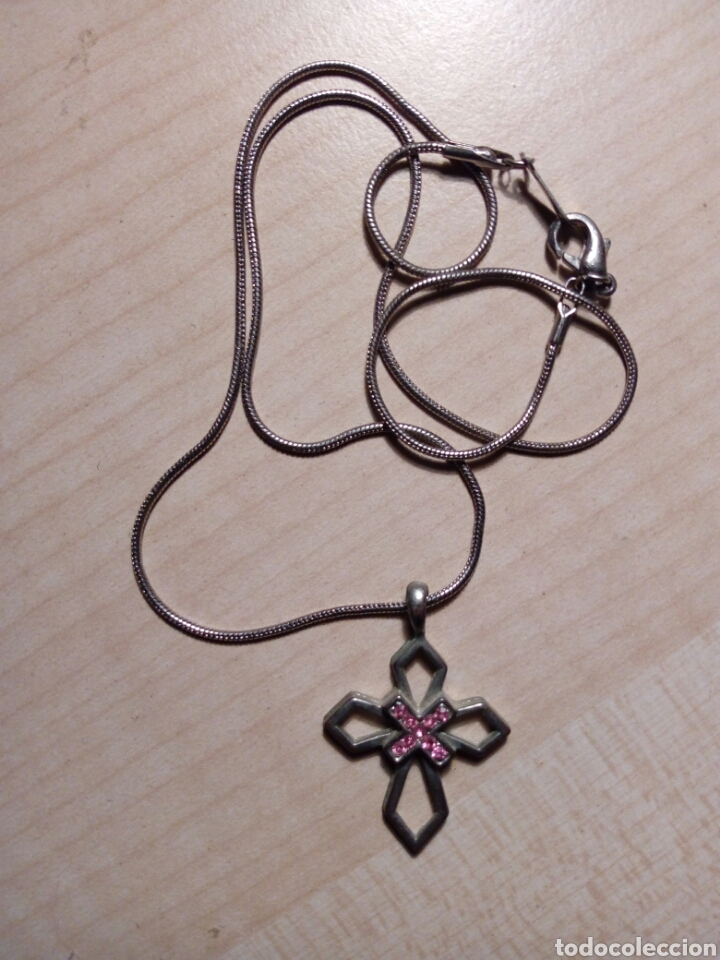 Joaillerie: Cruz con su cadena - bisuter&iacute;a