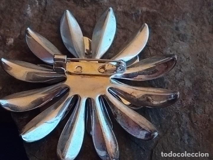 Joyeria: Cuatro broches vintage 1960-1975 - Foto 8