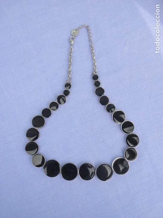 Joyeria: Collar met&aacute;lico de c&iacute;rculos de esmalte negro - Foto 3