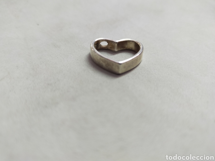 Joyeria: COLGANTE DE METAL PLATEADO EN FORMA DE CORAZON - Foto 2