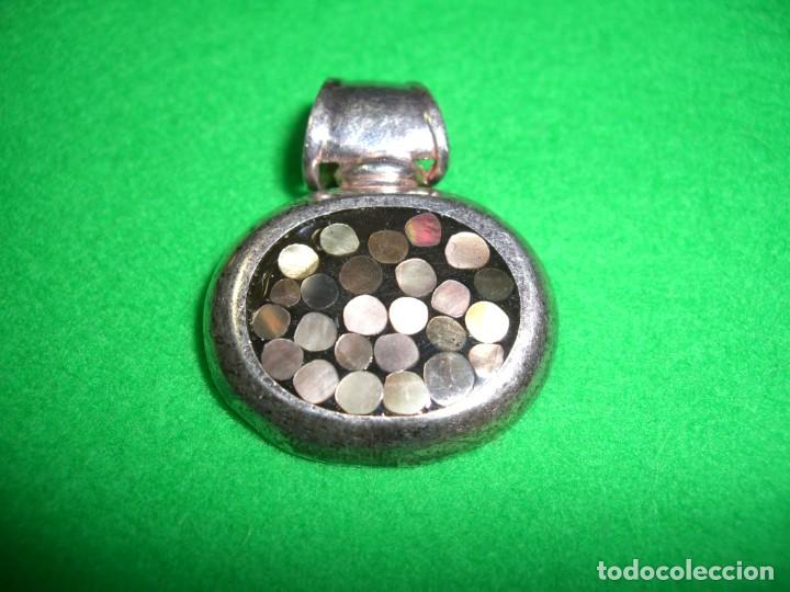 Joyeria: COLGANTE EN PLATA DE LEY CON INCRUSTACIONES DE MADREPERLA. - Foto 1