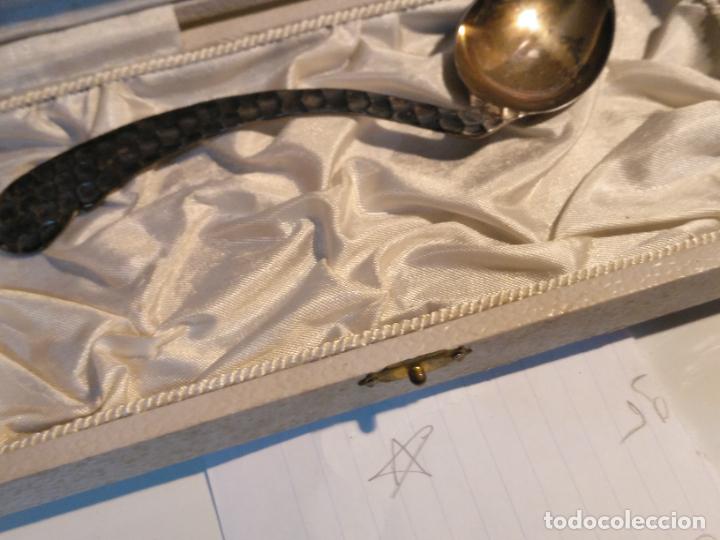 Joyeria: Cuchara antigua de plata con estuche - Foto 4