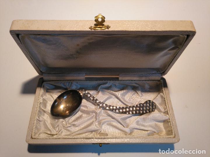 Joyeria: Cuchara antigua de plata con estuche - Foto 1